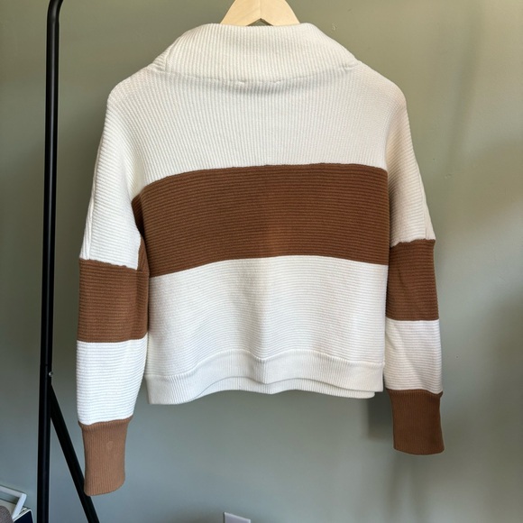 MONK & LOU 1/4 Zip Sweater, Size M - Picture 5 of 8